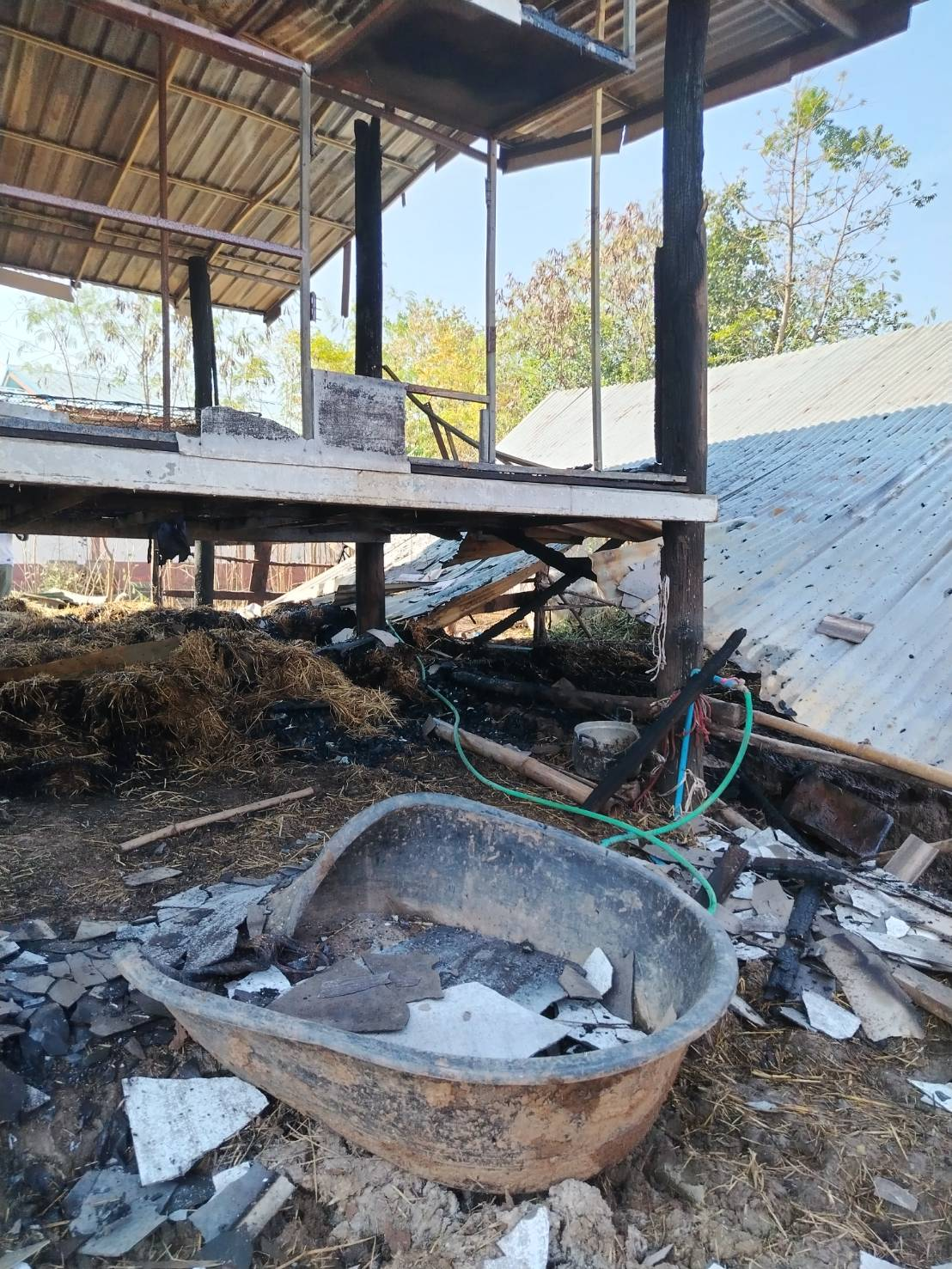 ลงพื้นที่สำรวจความเสียหายจากเหตุเพลิงไหม้