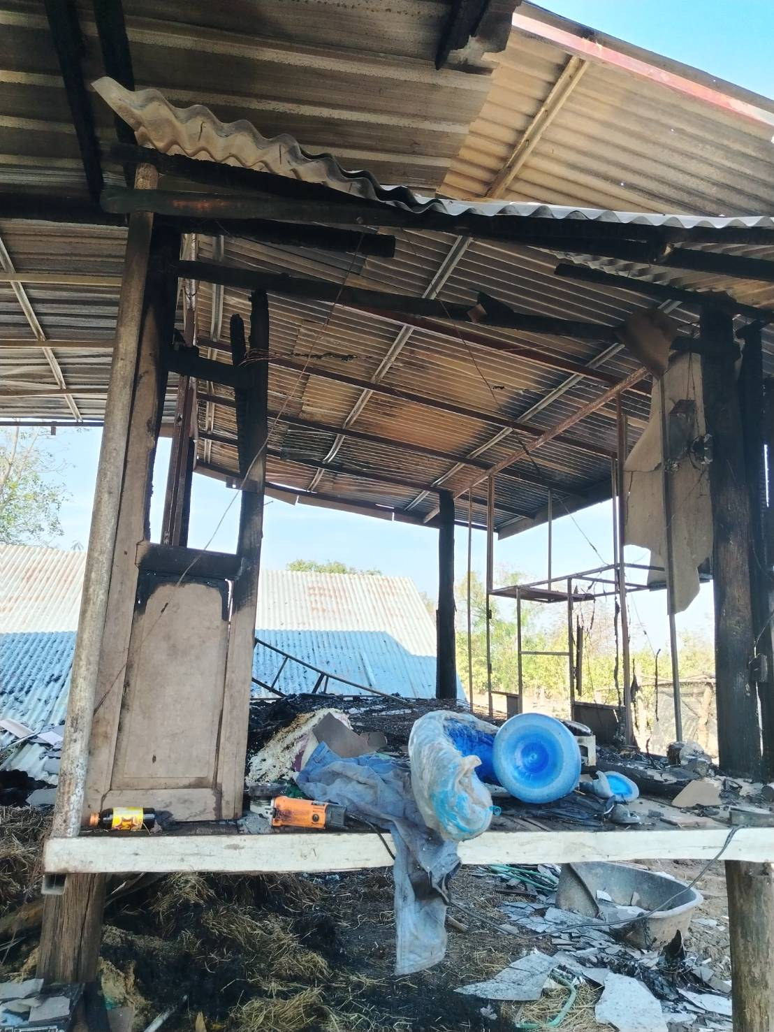 ลงพื้นที่สำรวจความเสียหายจากเหตุเพลิงไหม้