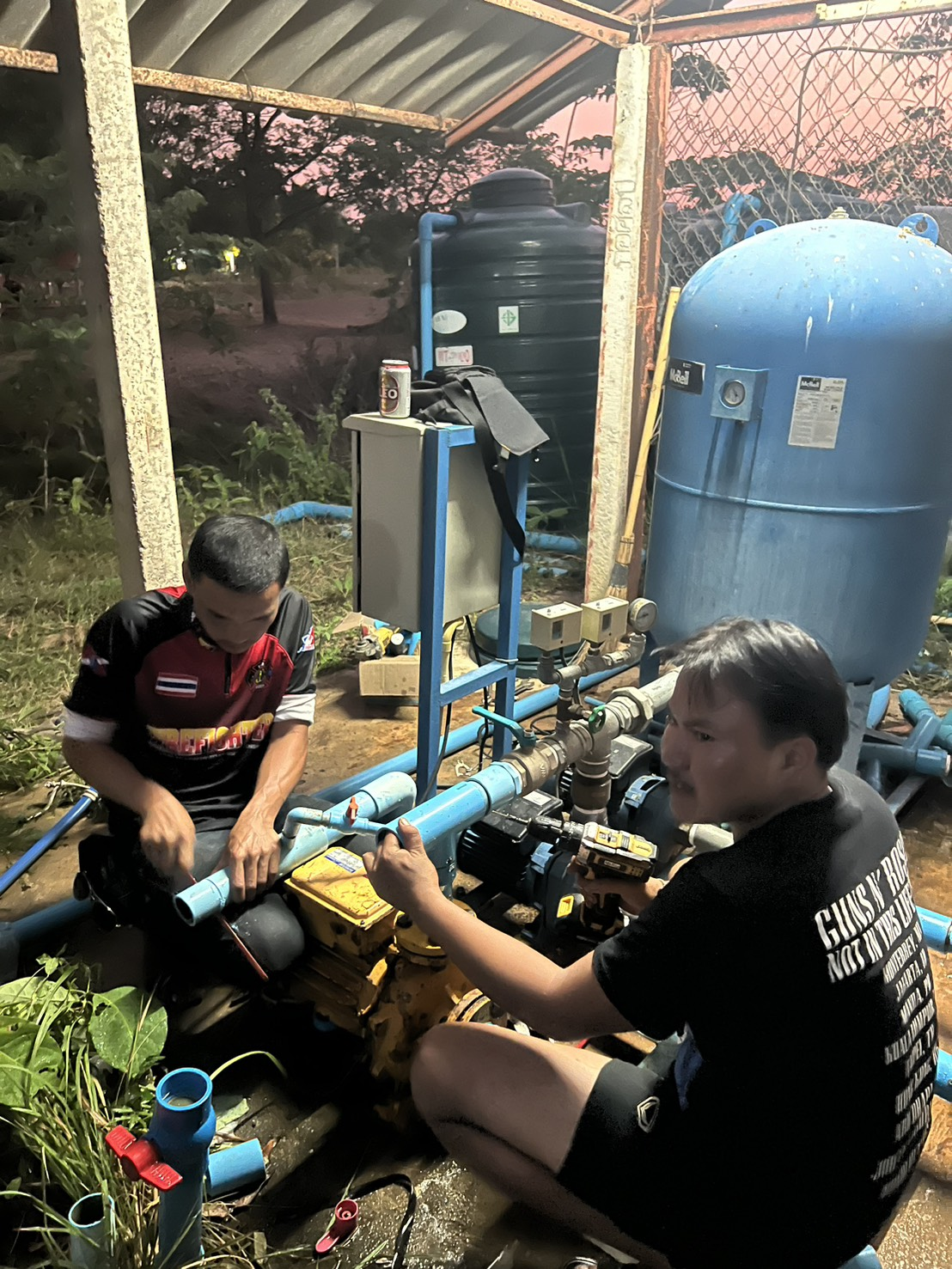 ดำเนินการแก้ไขปัญหาระบบประปาขัดข้อง ที่ประปาหนองสะแก ม.5 และประปาหนองหลักร้อย ม.8