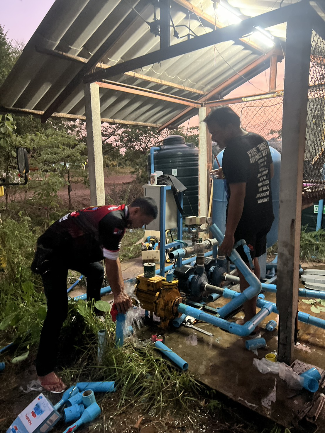 ดำเนินการแก้ไขปัญหาระบบประปาขัดข้อง ที่ประปาหนองสะแก ม.5 และประปาหนองหลักร้อย ม.8