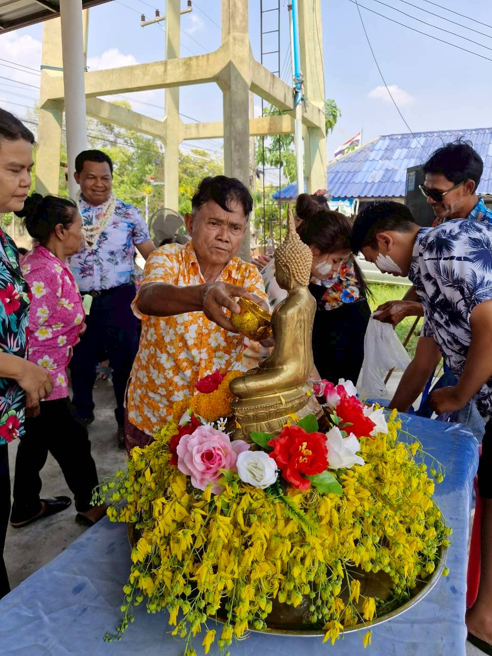 กิจกรรมโรงเรียนผู้สูงอายุ ครั้งที่ 4 ในโครงการส่งเสริมและพัฒนาคุณภาพชีวิตผู้สูงอายุ ประจำปีงบประมาณ พ.ศ. 2569 และจัดพิธีสรงน้ำพระ รดน้ำดำหัวผู้สูงอายุเนื่องในวันสงกรานต์