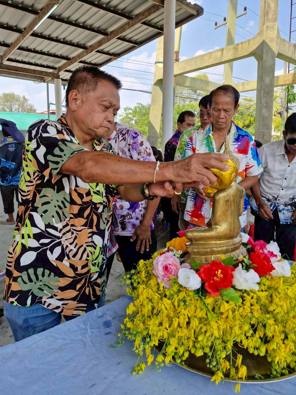 กิจกรรมโรงเรียนผู้สูงอายุ ครั้งที่ 4 ในโครงการส่งเสริมและพัฒนาคุณภาพชีวิตผู้สูงอายุ ประจำปีงบประมาณ พ.ศ. 2569 และจัดพิธีสรงน้ำพระ รดน้ำดำหัวผู้สูงอายุเนื่องในวันสงกรานต์