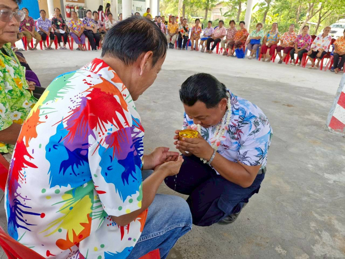 กิจกรรมโรงเรียนผู้สูงอายุ ครั้งที่ 4 ในโครงการส่งเสริมและพัฒนาคุณภาพชีวิตผู้สูงอายุ ประจำปีงบประมาณ พ.ศ. 2569 และจัดพิธีสรงน้ำพระ รดน้ำดำหัวผู้สูงอายุเนื่องในวันสงกรานต์