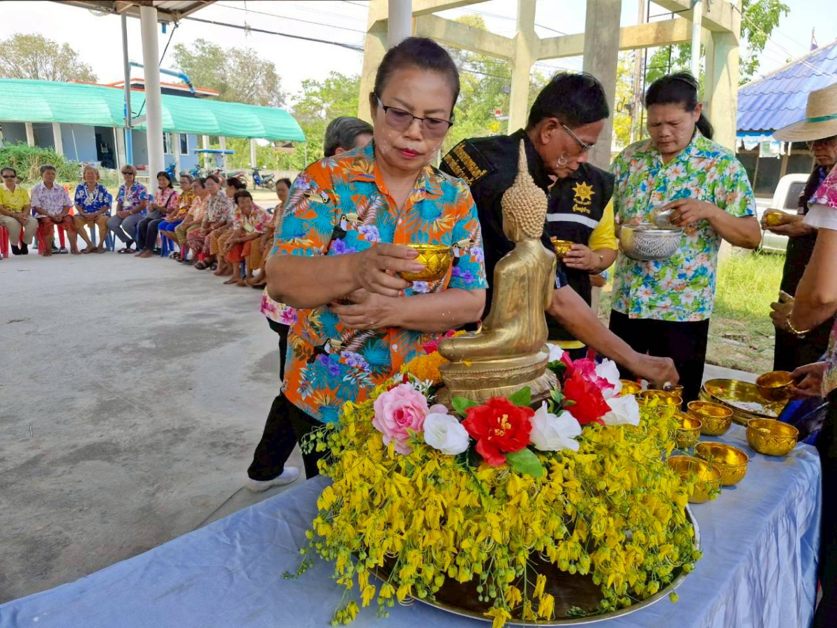 กิจกรรมโรงเรียนผู้สูงอายุ ครั้งที่ 4 ในโครงการส่งเสริมและพัฒนาคุณภาพชีวิตผู้สูงอายุ ประจำปีงบประมาณ พ.ศ. 2569 และจัดพิธีสรงน้ำพระ รดน้ำดำหัวผู้สูงอายุเนื่องในวันสงกรานต์