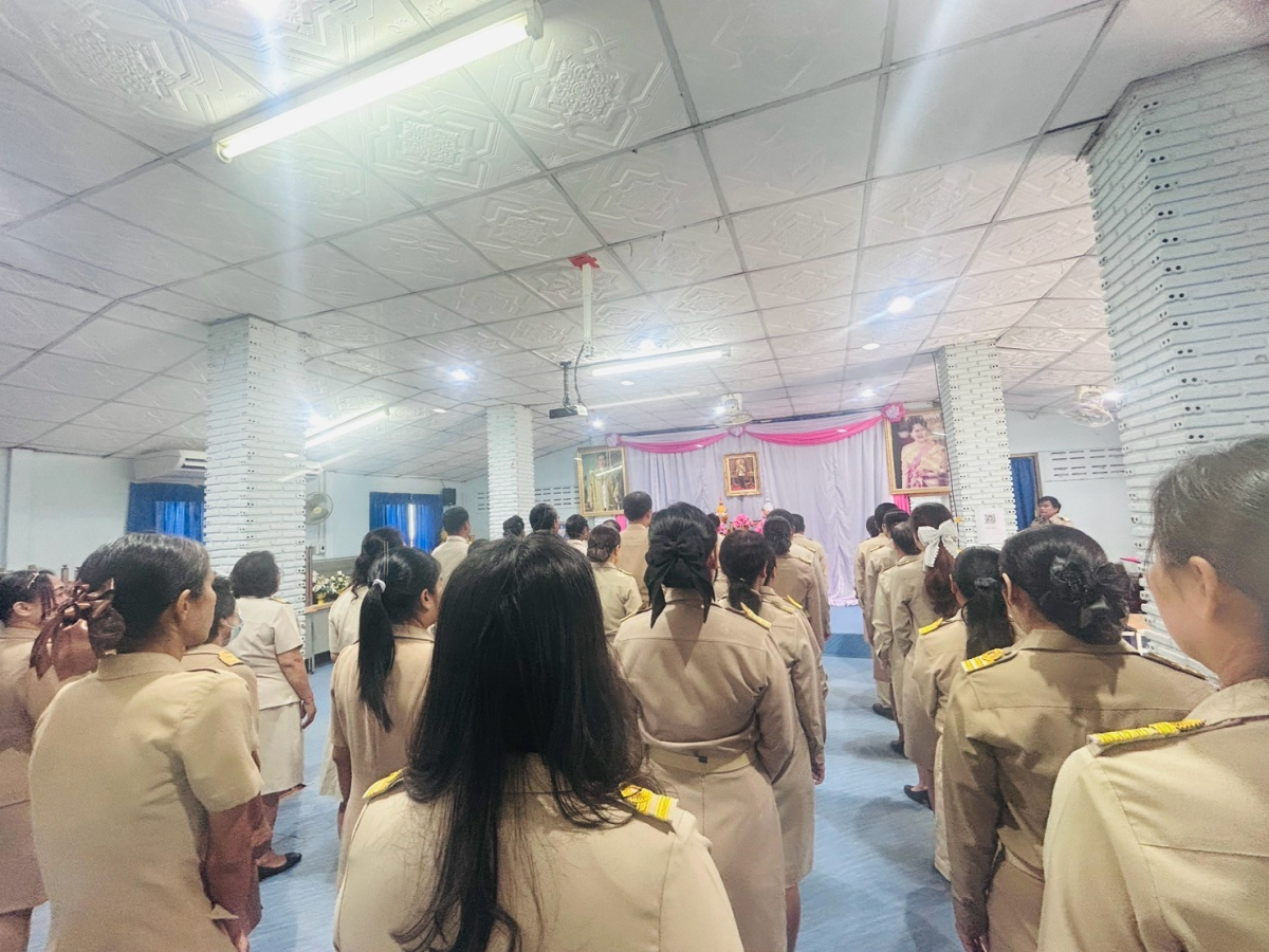พิธีถวายราชสักการะและถวายราชสดุดีหน้าพระบรมฉายาลักษณ์ พระบาทสมเด็จพระจุลจอมเกล้าเจ้าอยู่หัว เนื่องในวันท้องถิ่นไทย ประจำปี 2568 